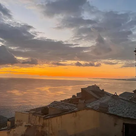 Appartement Casa Guasco Superbe Duplex Au Coeur De La Citadelle, Vue A 360